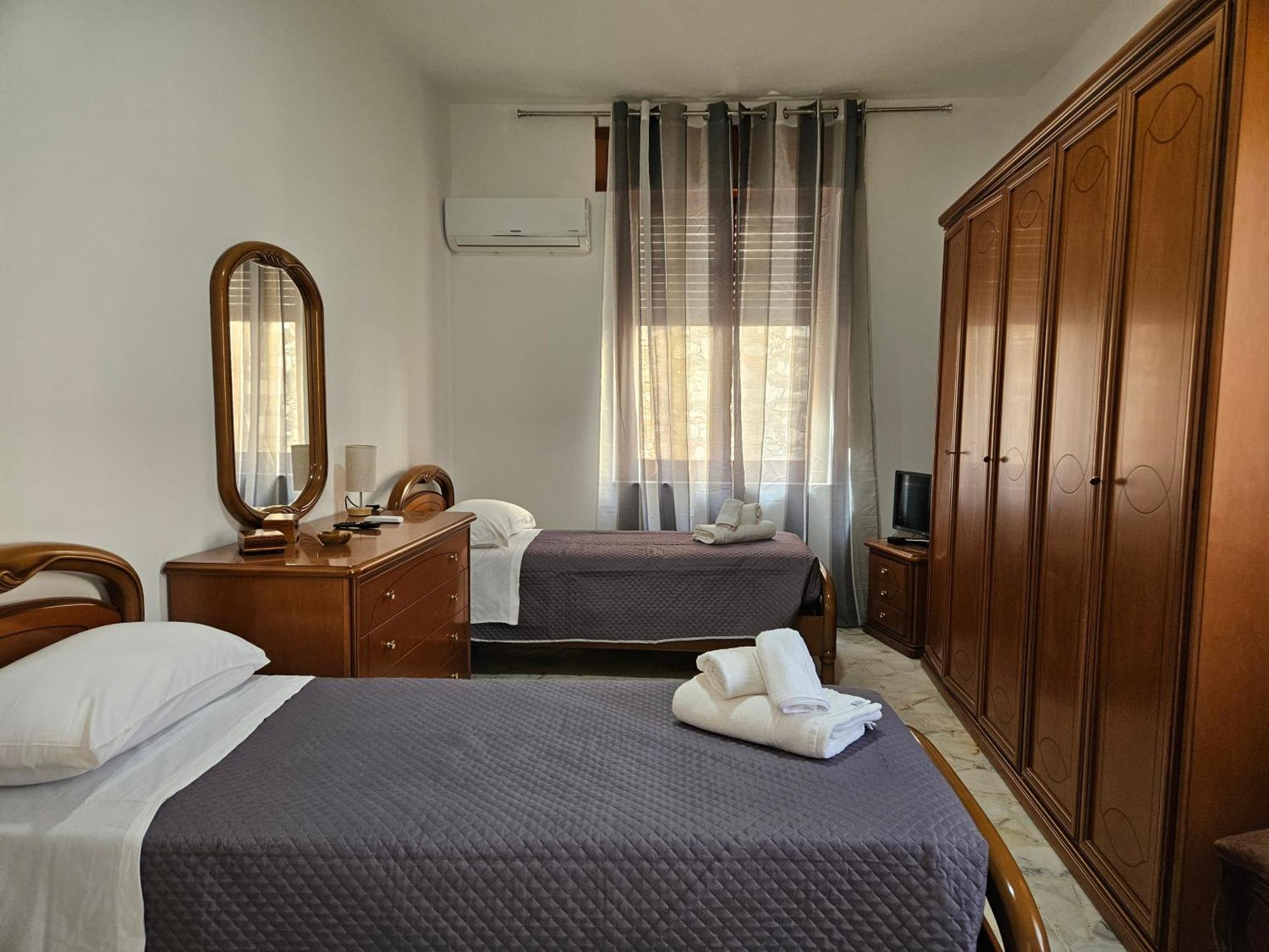 Porta Messina Rooms Taormina Exterior photo