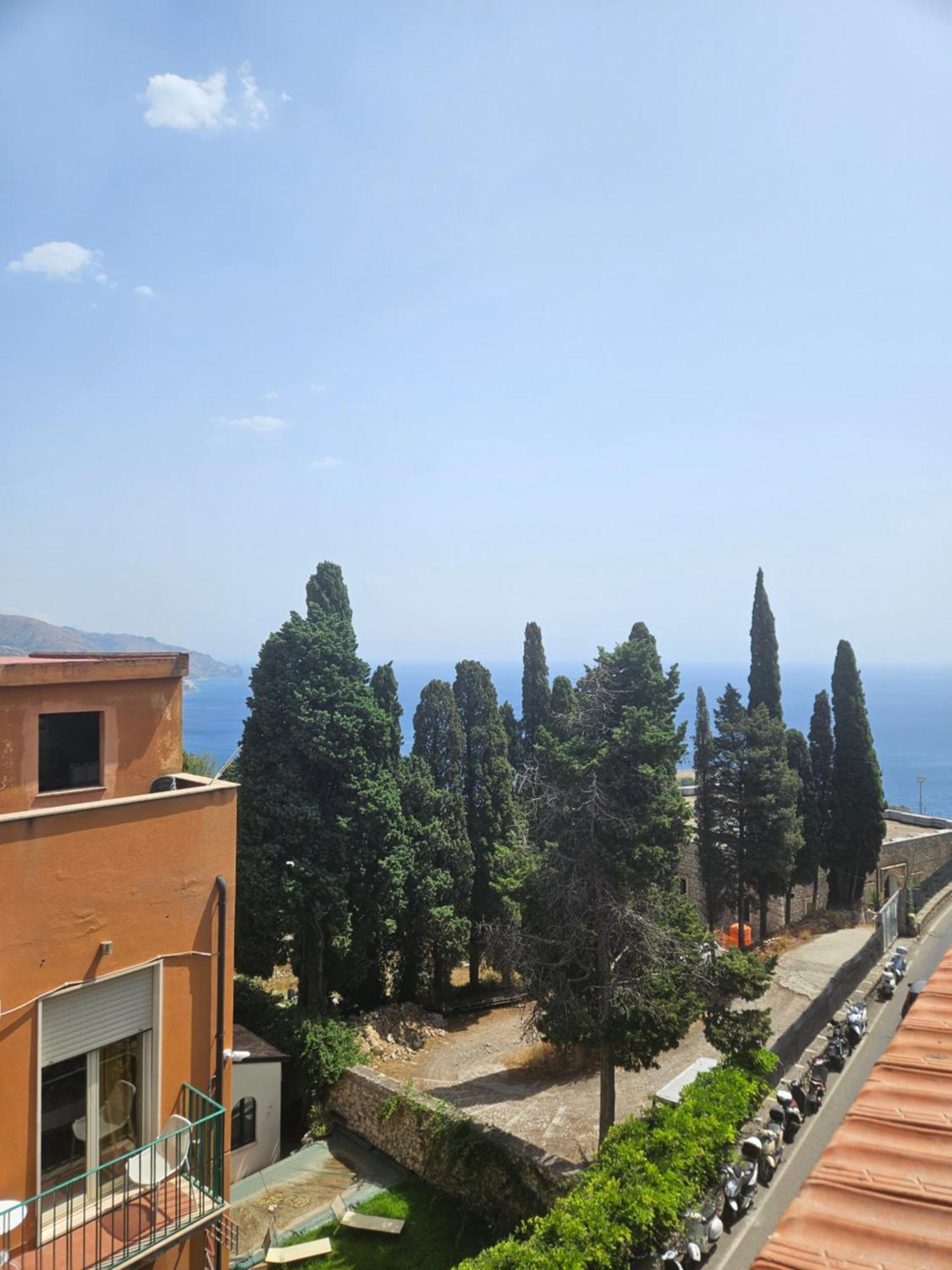 Porta Messina Rooms Taormina Exterior photo